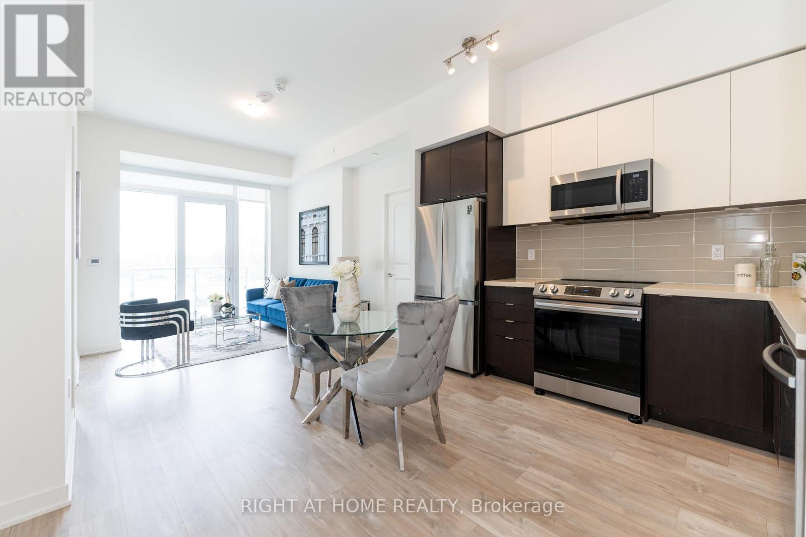 207 - 4655 Metcalfe Avenue, Mississauga, Ontario  L5M 0Z7 - Photo 8 - W12688416