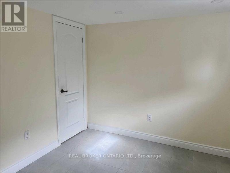 Basement - 36 Carlyle Crescent, Brampton, Ontario  L6W 2Z1 - Photo 9 - W12688420