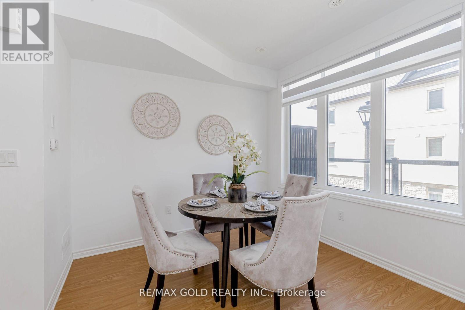 15 Tiveron Avenue, Caledon, Ontario  L7C 4L4 - Photo 18 - W12688424