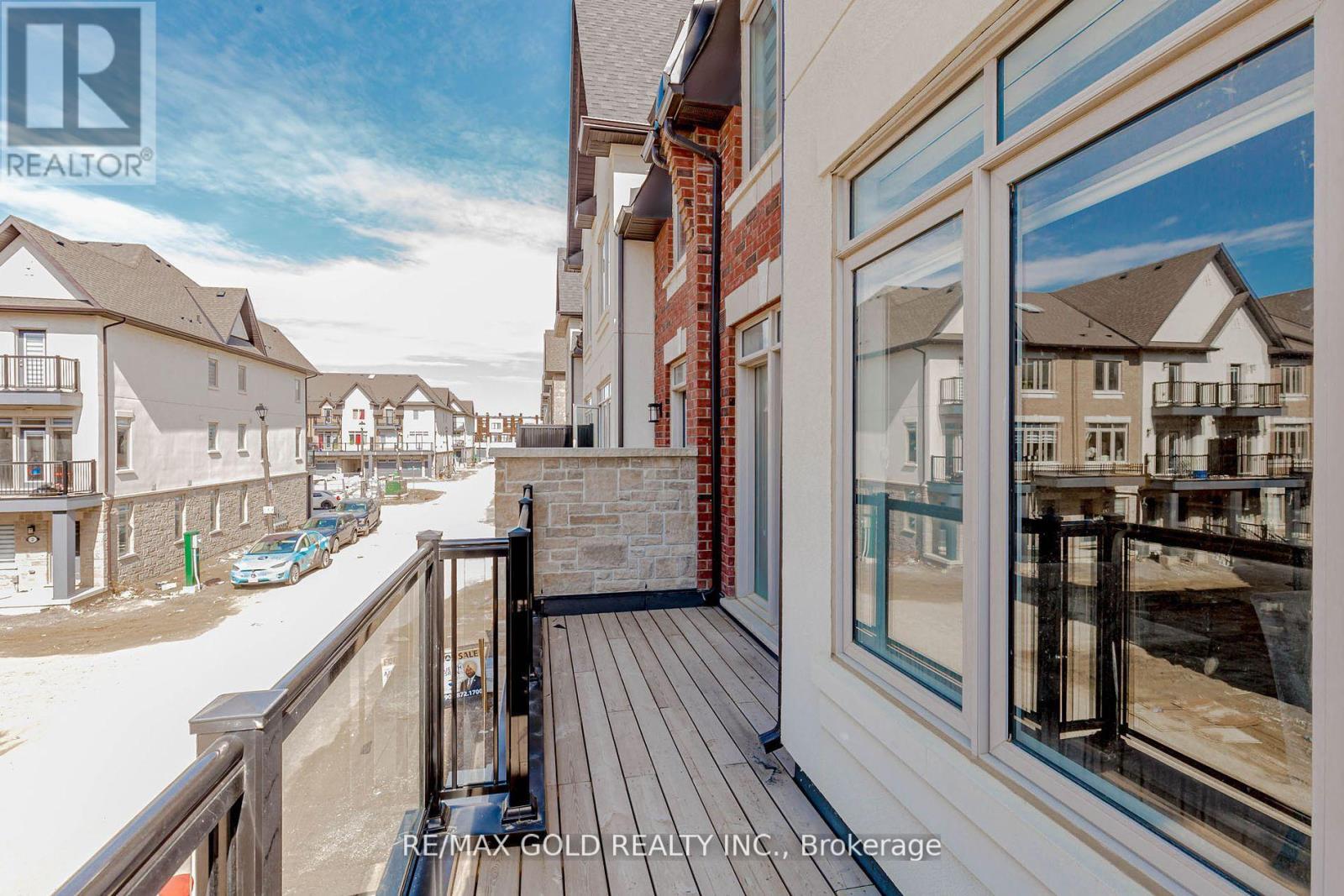 15 Tiveron Avenue, Caledon, Ontario  L7C 4L4 - Photo 24 - W12688424