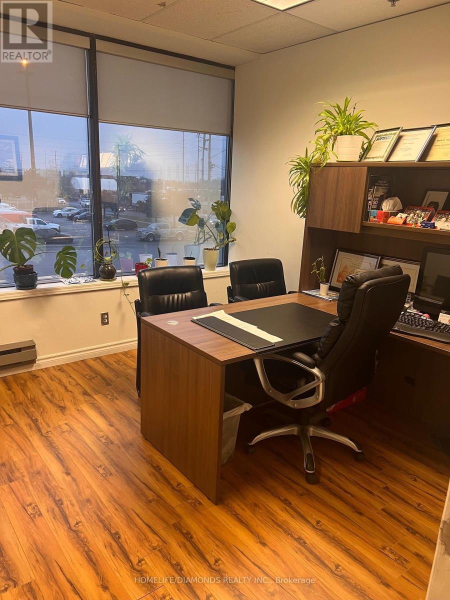 208-A - 30 Intermodal Drive, Brampton, Ontario  L6T 5K1 - Photo 10 - W12688438