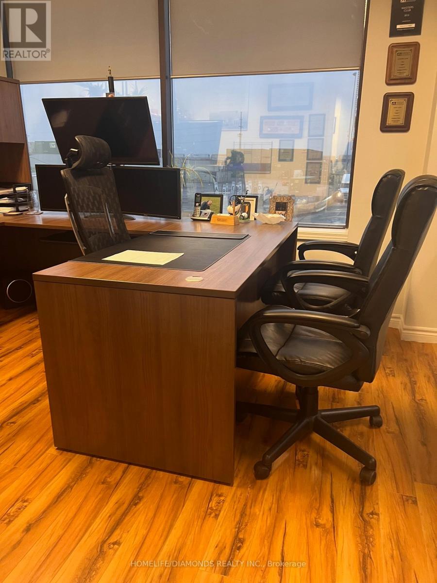 208-A - 30 Intermodal Drive, Brampton, Ontario  L6T 5K1 - Photo 7 - W12688438