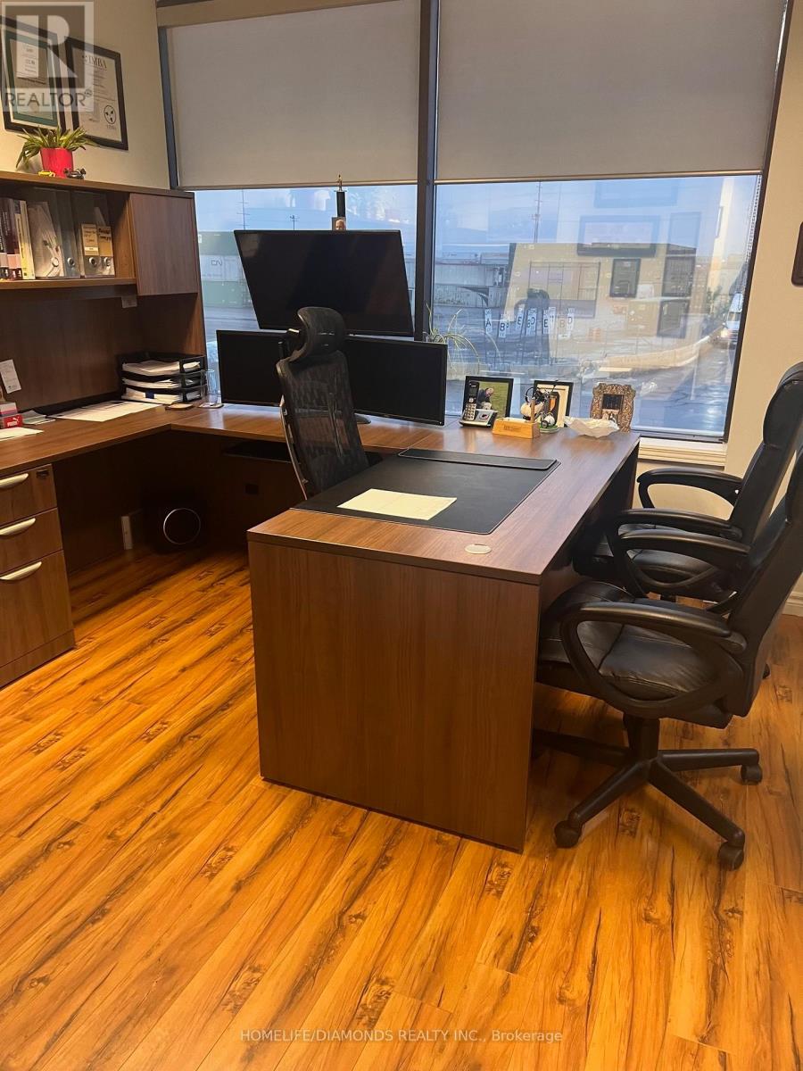 208-A - 30 Intermodal Drive, Brampton, Ontario  L6T 5K1 - Photo 8 - W12688438