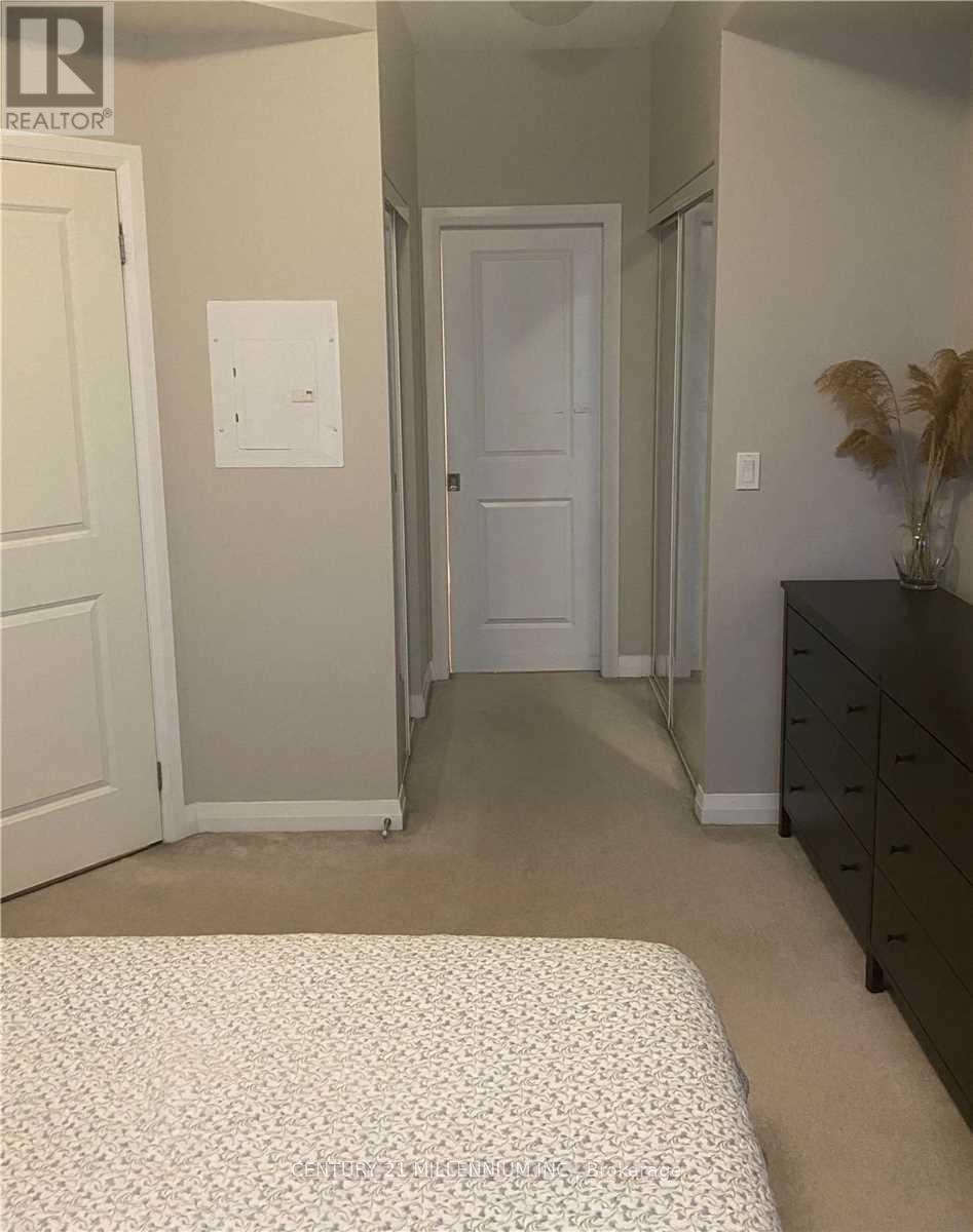 905 - 55 Eglinton Avenue W, Mississauga, Ontario  L5R 3P5 - Photo 10 - W12688480