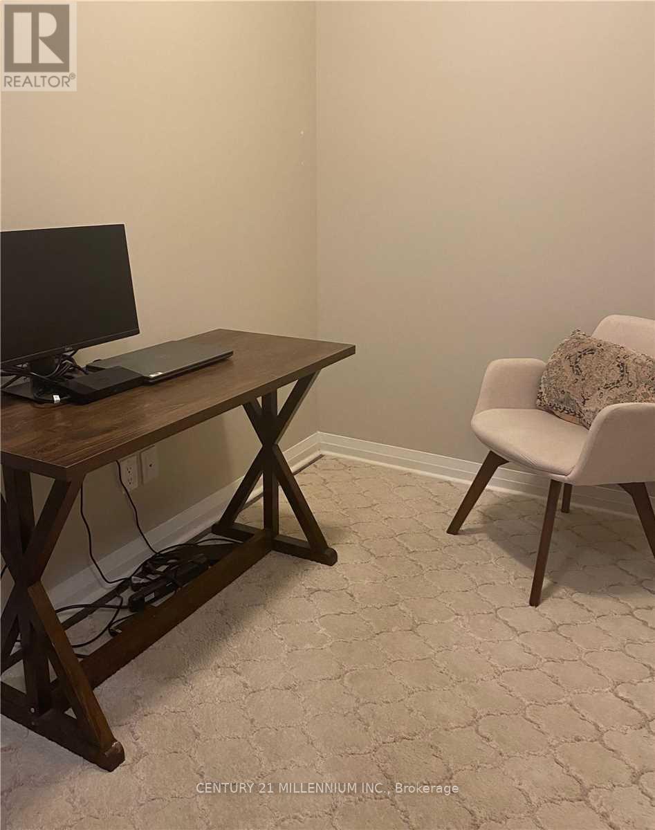 905 - 55 Eglinton Avenue W, Mississauga, Ontario  L5R 3P5 - Photo 9 - W12688480