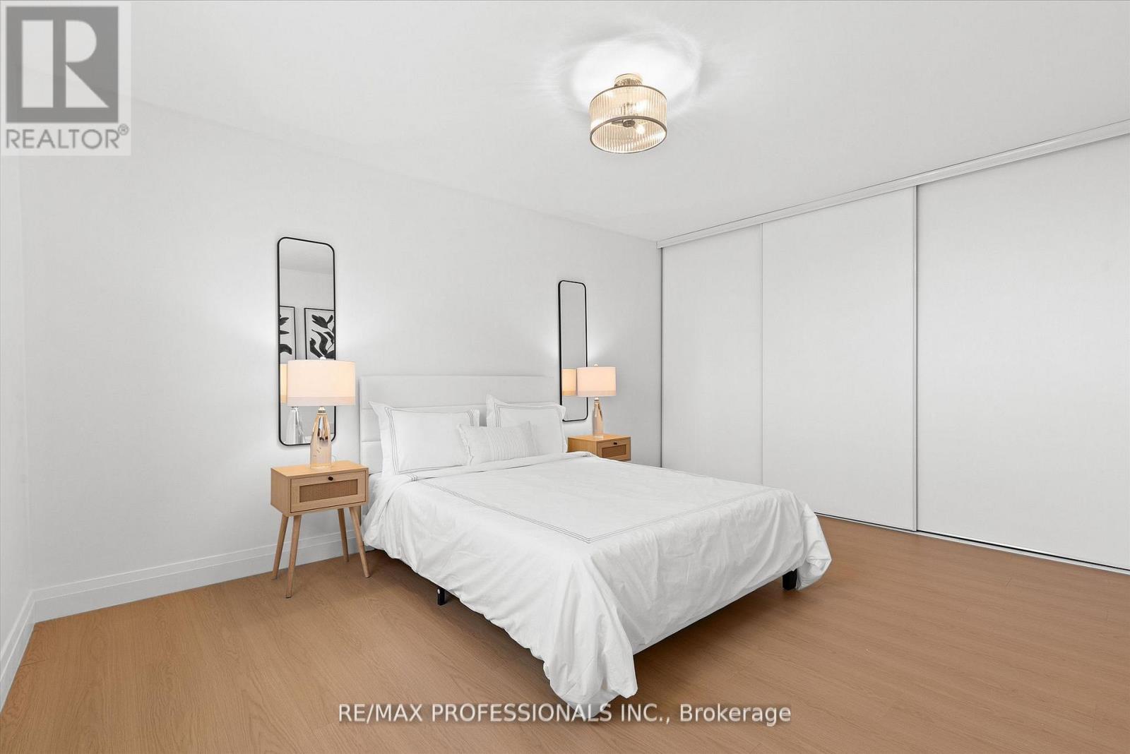 508 - 820 Burnhamthorpe Road, Toronto, Ontario  M9C 4W2 - Photo 14 - W12688524