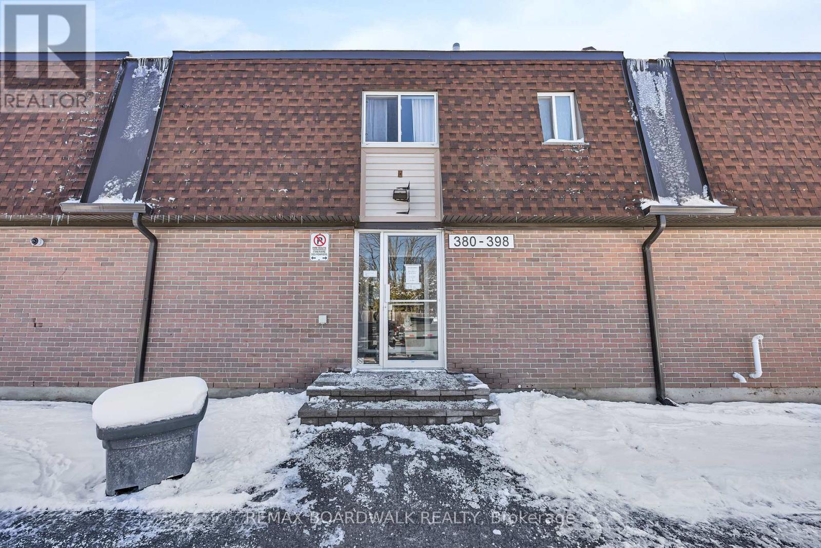 67 - 392 GARDEN GLEN PRIVATE, Ottawa, Ontario