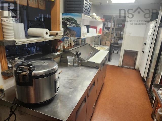 30 Farnham Gate Road, Halifax, Nova Scotia  B3M 3W8 - Photo 3 - 202523510