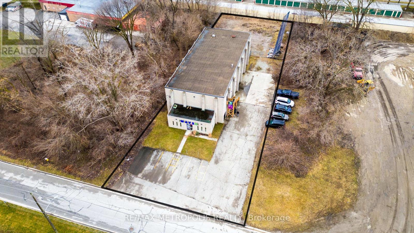 142 Kendall Street, Point Edward, Ontario  N7V 4G5 - Photo 27 - X12688308