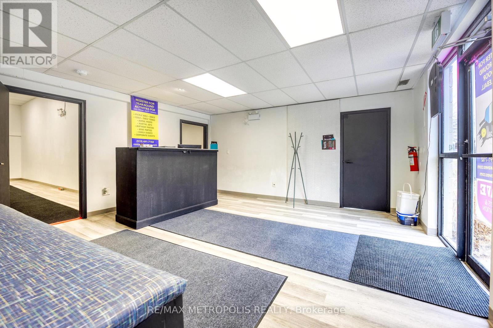 142 Kendall Street, Point Edward, Ontario  N7V 4G5 - Photo 6 - X12688308