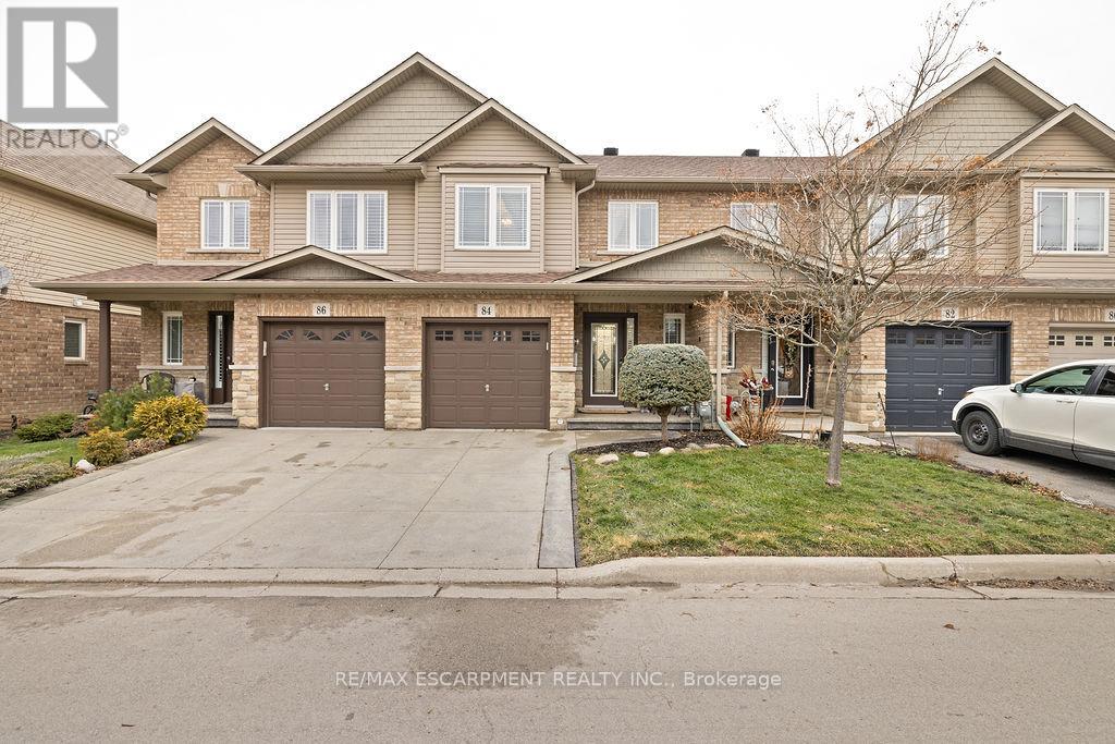 84 PERIWINKLE DRIVE, Hamilton, Ontario