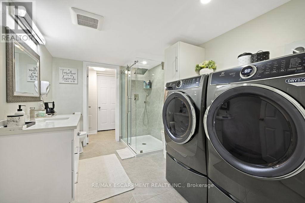 84 Periwinkle Drive, Hamilton, Ontario  L0R 1P0 - Photo 37 - X12688340