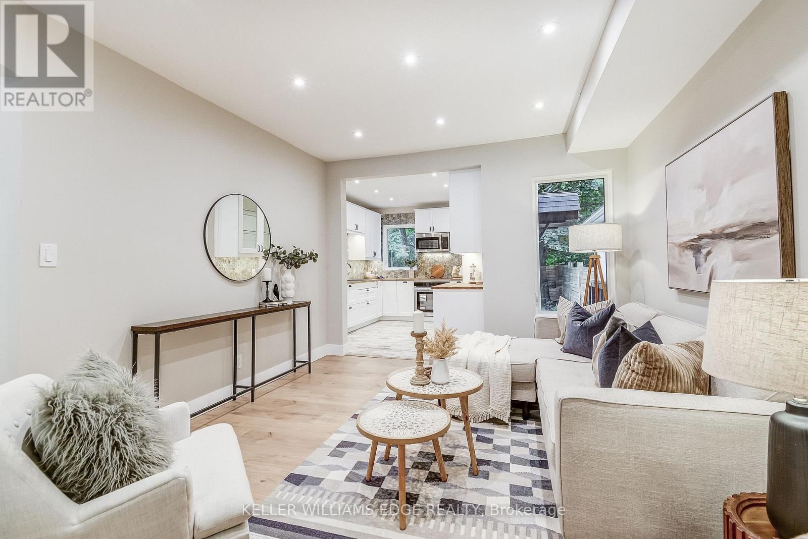 32 Cumberland Avenue, Hamilton, Ontario  L8M 1Y7 - Photo 8 - X12688352