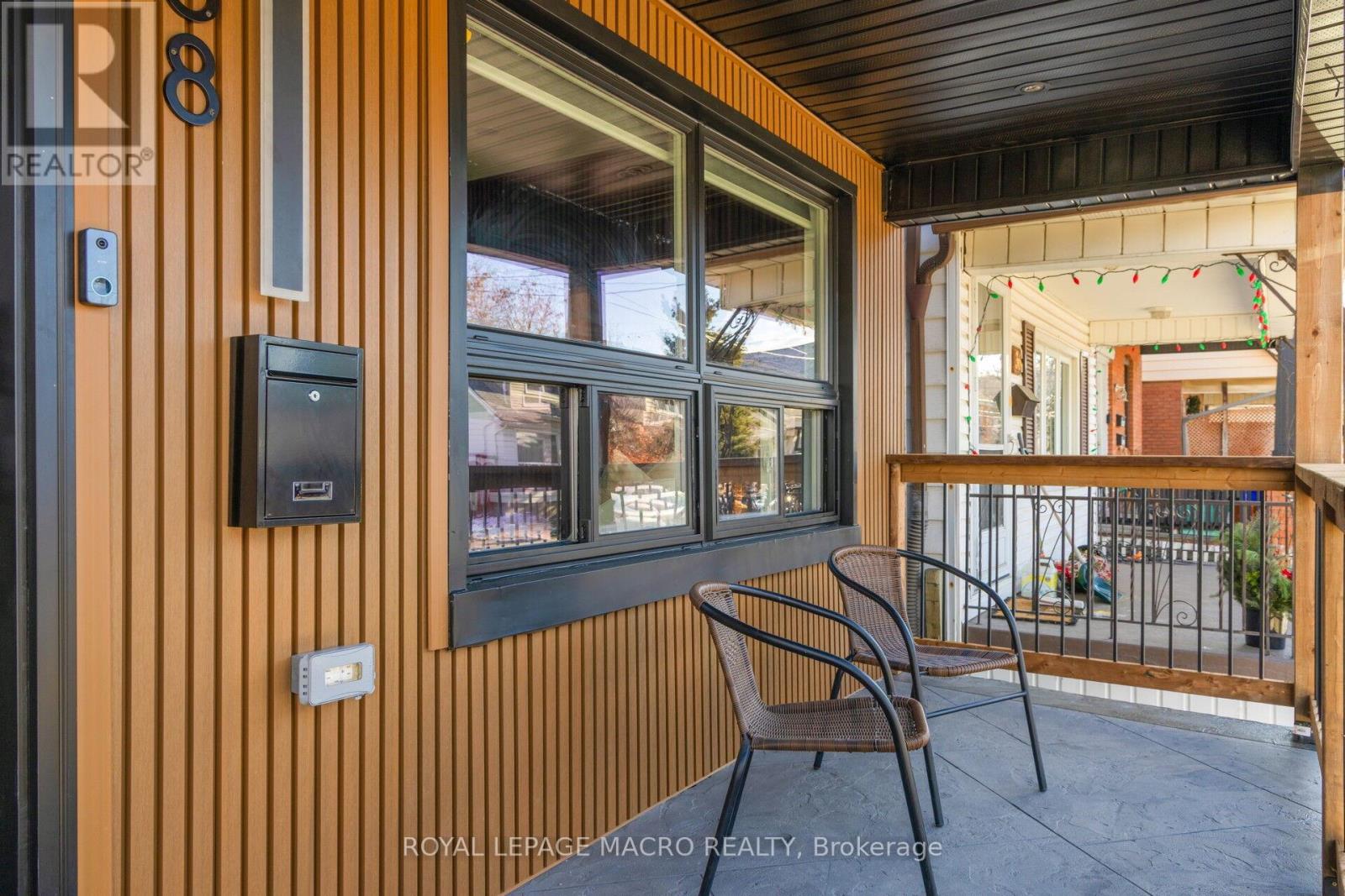 38 Glendale Avenue N, Hamilton, Ontario  L8L 7J3 - Photo 4 - X12688434