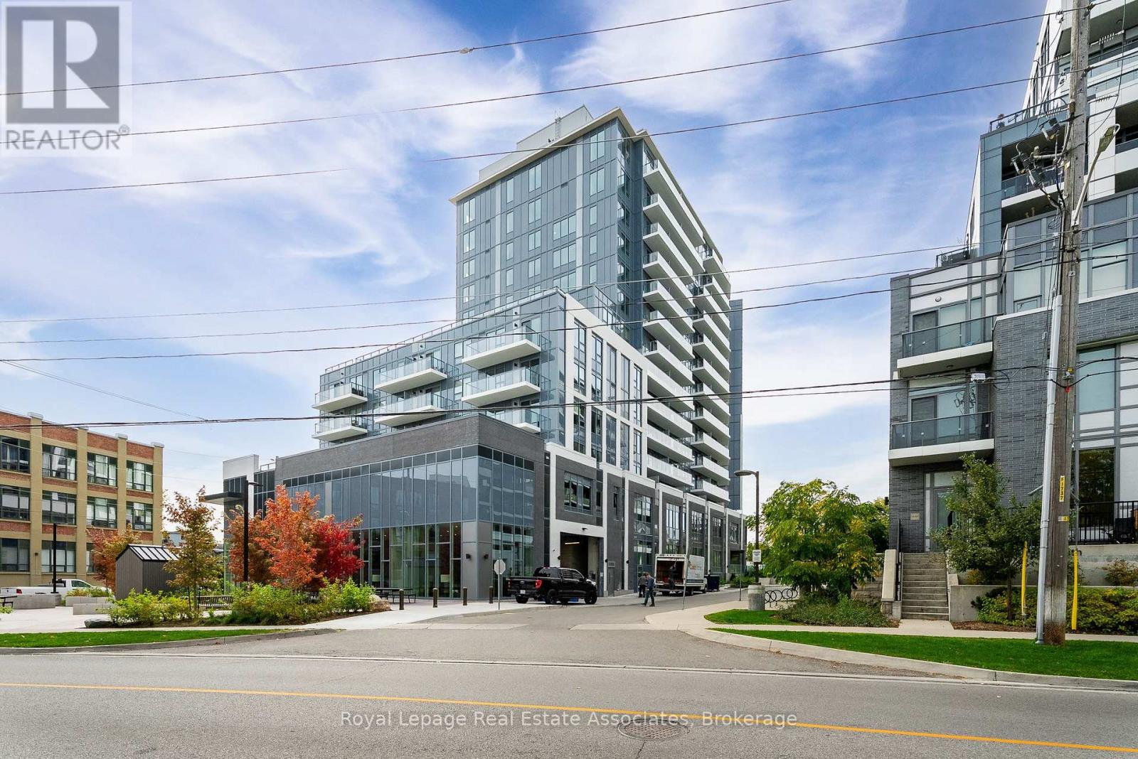 1212 - 93 Arthur Street S, Guelph, Ontario  N1E 0P5 - Photo 2 - X12688462