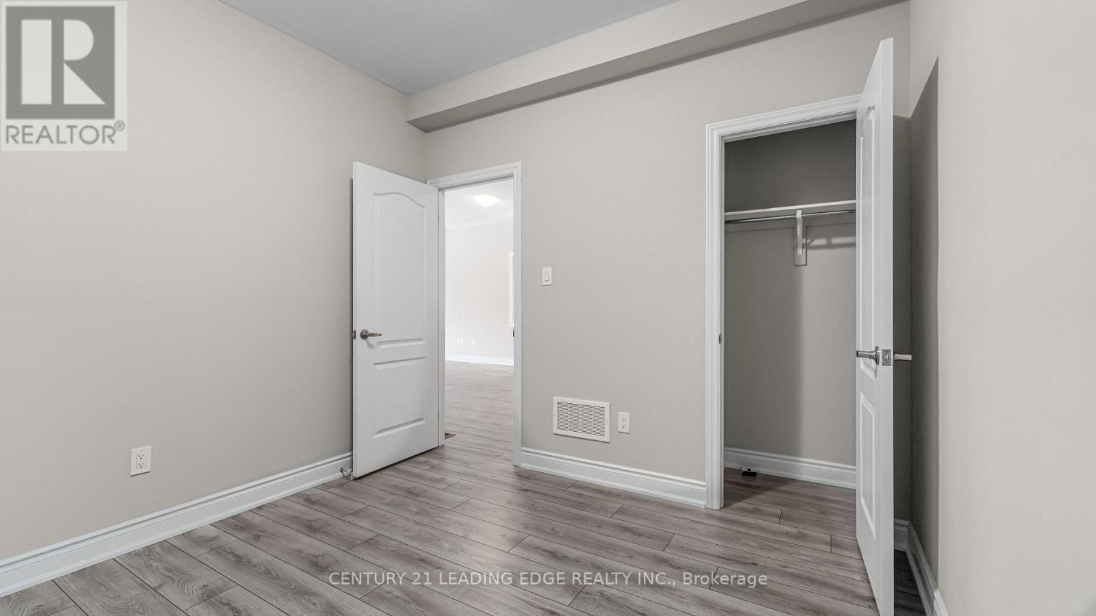 124 Sunset Way, Thorold, Ontario  L0S 1A0 - Photo 11 - X12688530