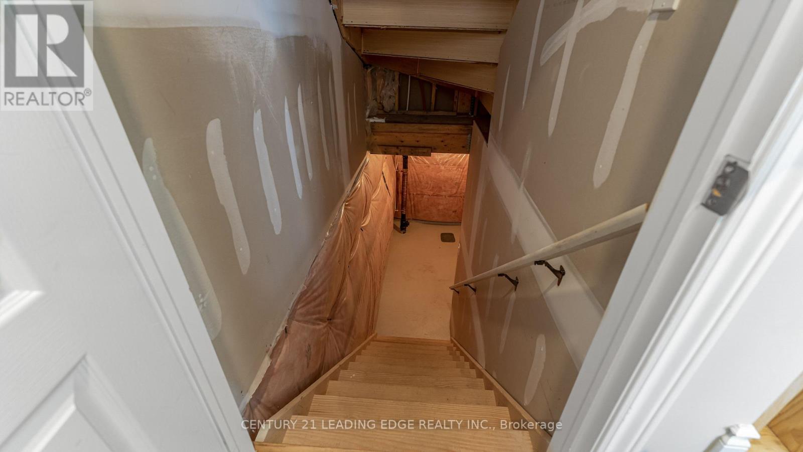 124 Sunset Way, Thorold, Ontario  L0S 1A0 - Photo 18 - X12688530