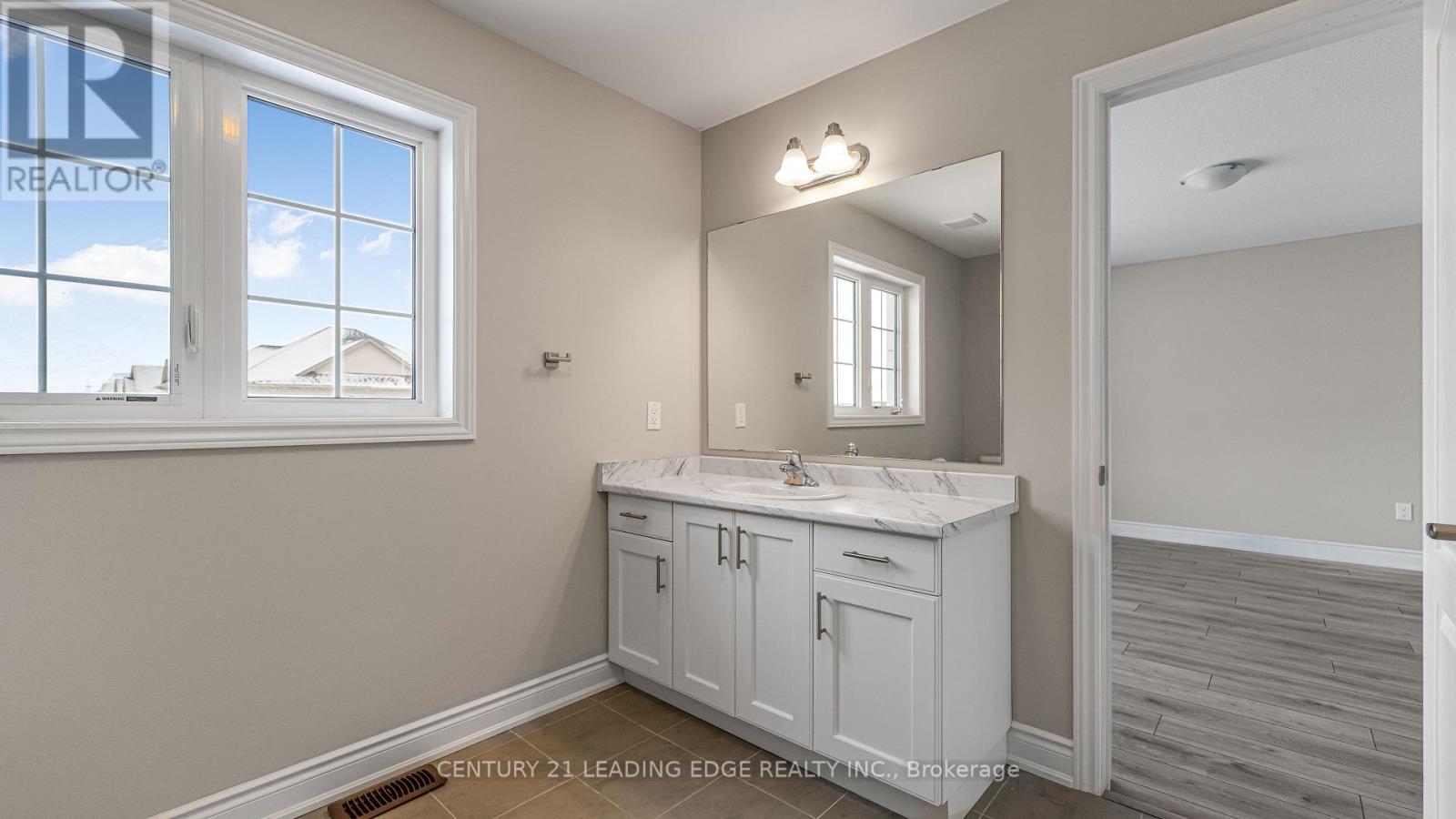 124 Sunset Way, Thorold, Ontario  L0S 1A0 - Photo 27 - X12688530