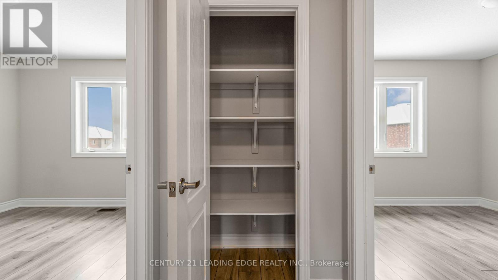 124 Sunset Way, Thorold, Ontario  L0S 1A0 - Photo 35 - X12688530