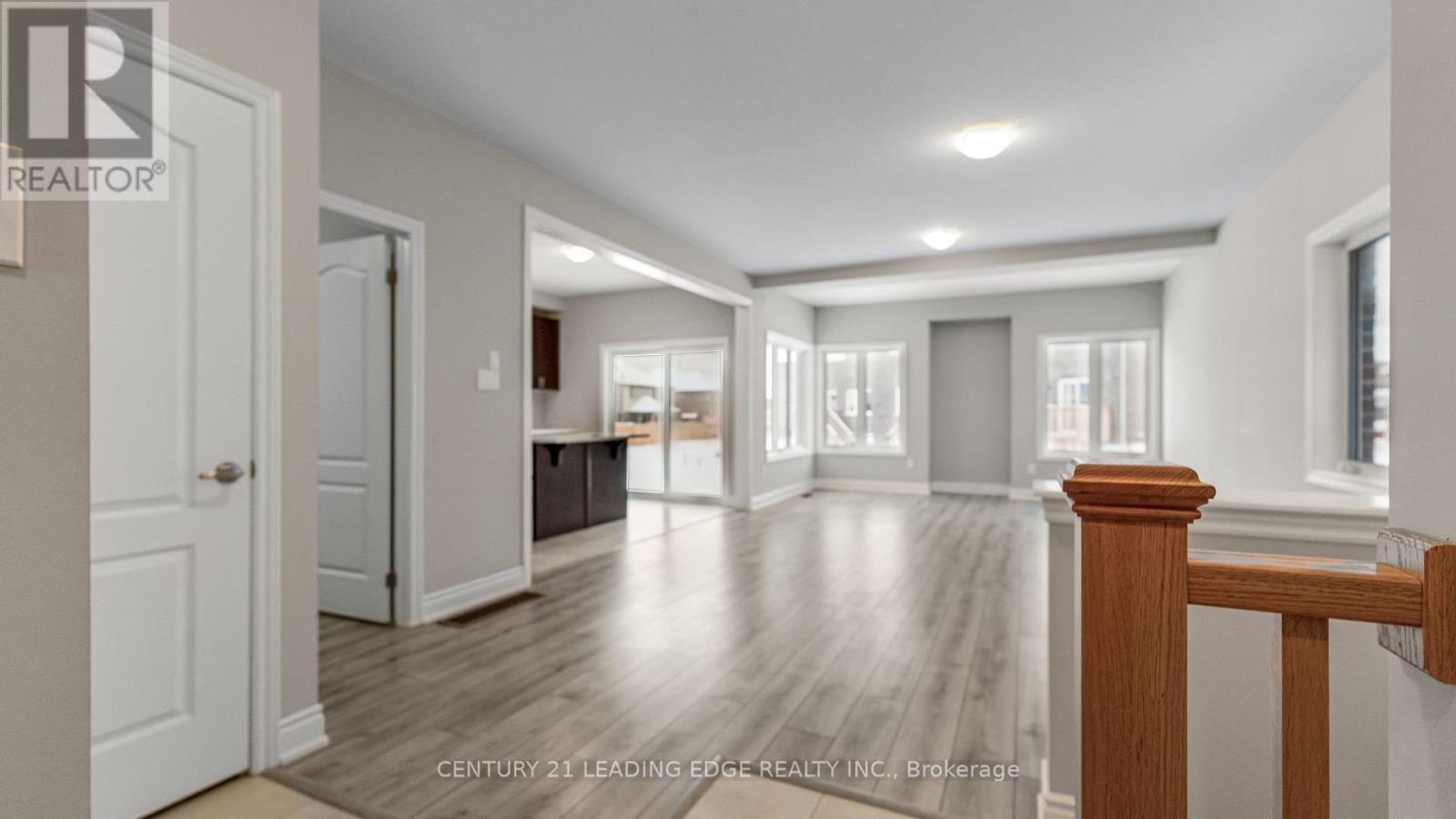 124 Sunset Way, Thorold, Ontario  L0S 1A0 - Photo 7 - X12688530