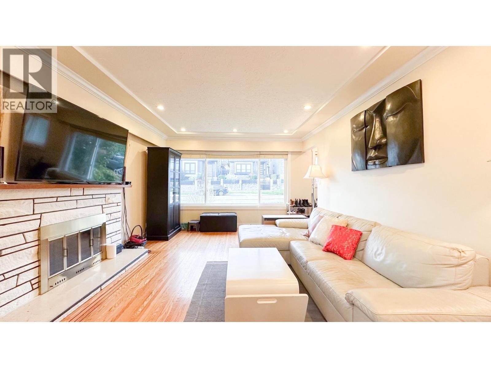 56 Warwick Avenue, Burnaby, British Columbia  V5B 3X3 - Photo 7 - R3078233