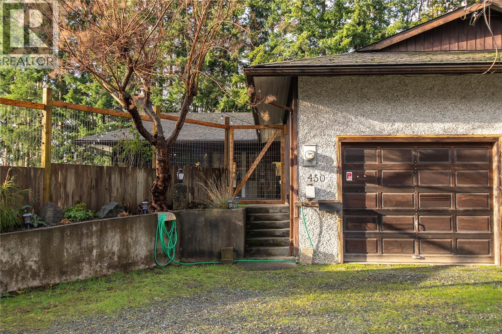 450 Old Petersen Rd, Campbell River, British Columbia  V9W 3M9 - Photo 4 - 1022699