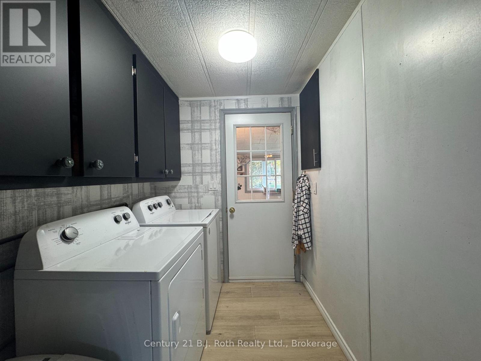 14 Muir Drive, Oro-Medonte, Ontario L3V 0P9 - Photo 22 - S12502210