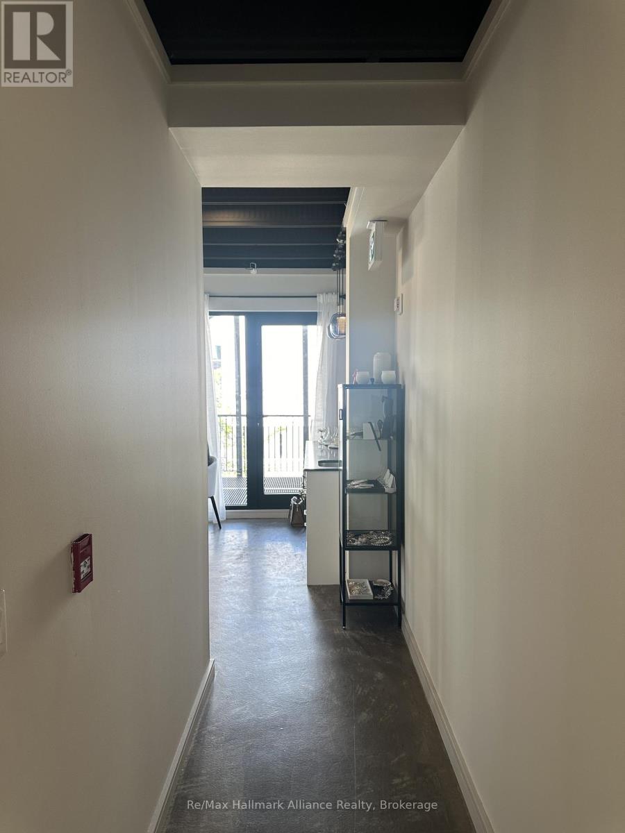 400 - 155 Thirtieth Street, Toronto, Ontario  M8W 3C3 - Photo 9 - W12688570