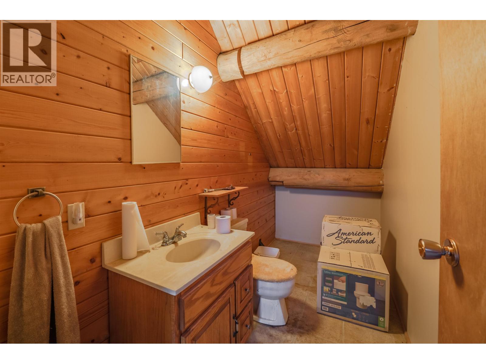 3074 Spout Lake Road, Lac La Hache, British Columbia  V0K 1T0 - Photo 24 - R3078403