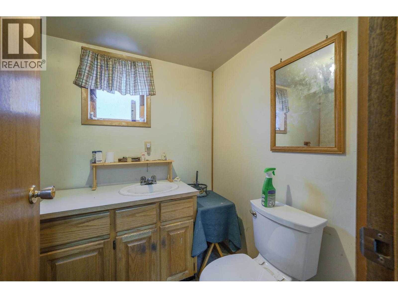 3074 Spout Lake Road, Lac La Hache, British Columbia  V0K 1T0 - Photo 30 - R3078403