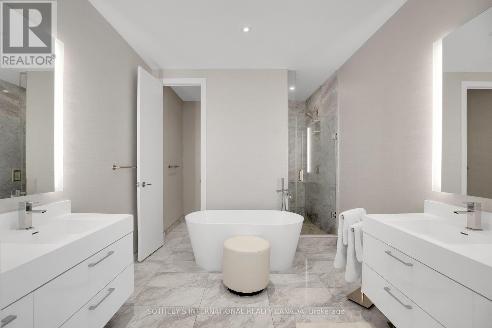 5405 - 1 Yorkville Avenue, Toronto, Ontario  M4W 0B1 - Photo 13 - C12687810