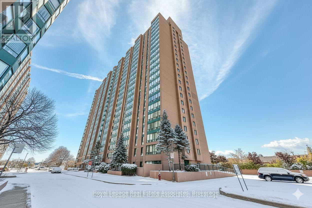 901 - 155 HILLCREST AVENUE, Mississauga, Ontario