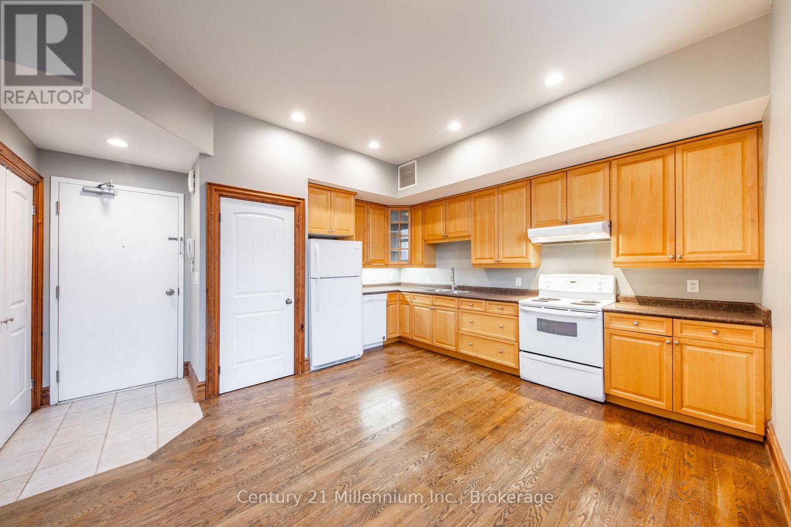 2 - 68 Hurontario Street, Collingwood, Ontario  L9Y 2L8 - Photo 6 - S12688564