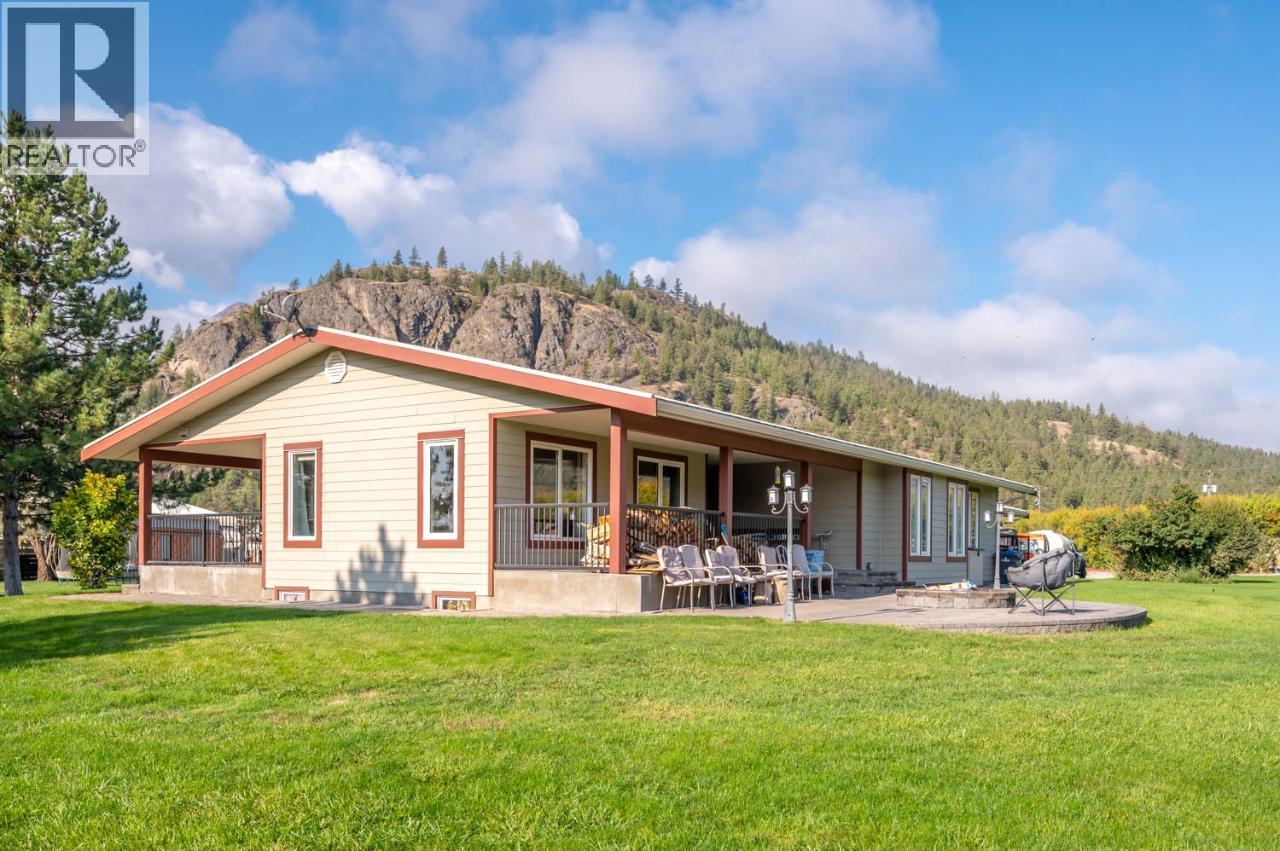 300 Jones Way Road, Oliver, British Columbia  V0H 1T5 - Photo 3 - 10372498