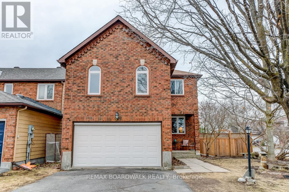 39 INWOOD DRIVE, Ottawa, Ontario