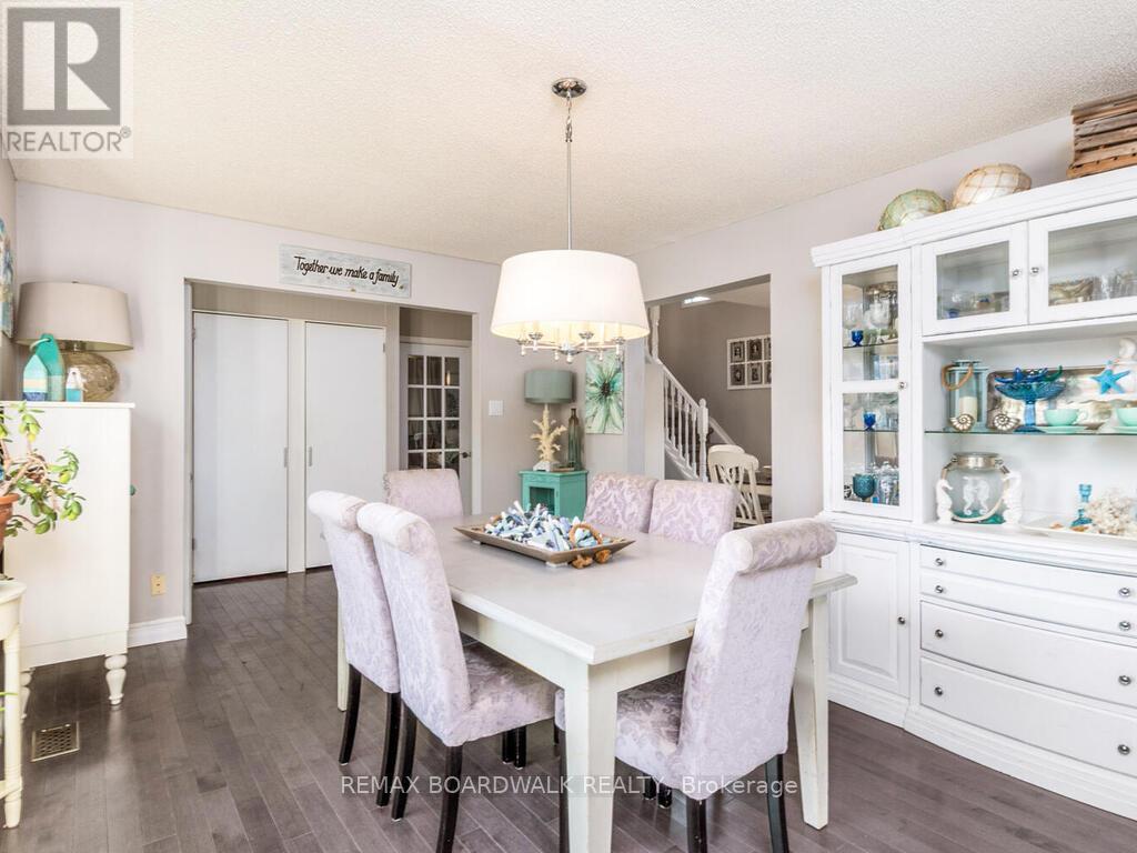 15 Terry Fox Avenue, Carleton Place, Ontario  K7C 4G2 - Photo 6 - X12575686