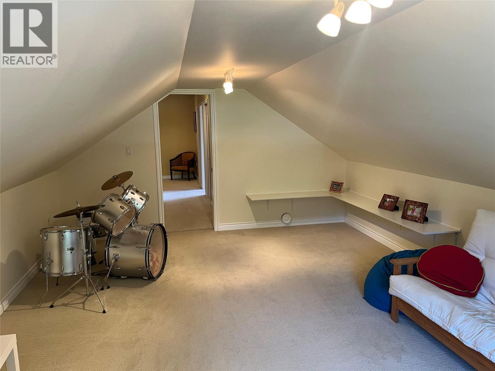 2601 9th Avenue, Castlegar, British Columbia  V1N 2Y7 - Photo 25 - 10372374