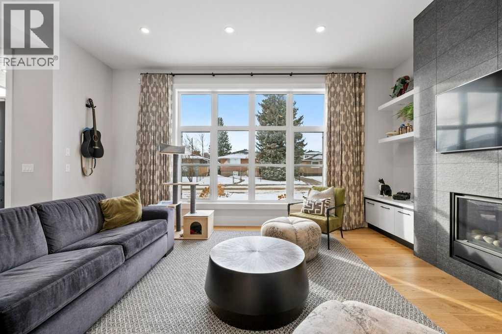 1206 Richland Road Ne, Calgary, Alberta  T2E 5M4 - Photo 3 - A2276931