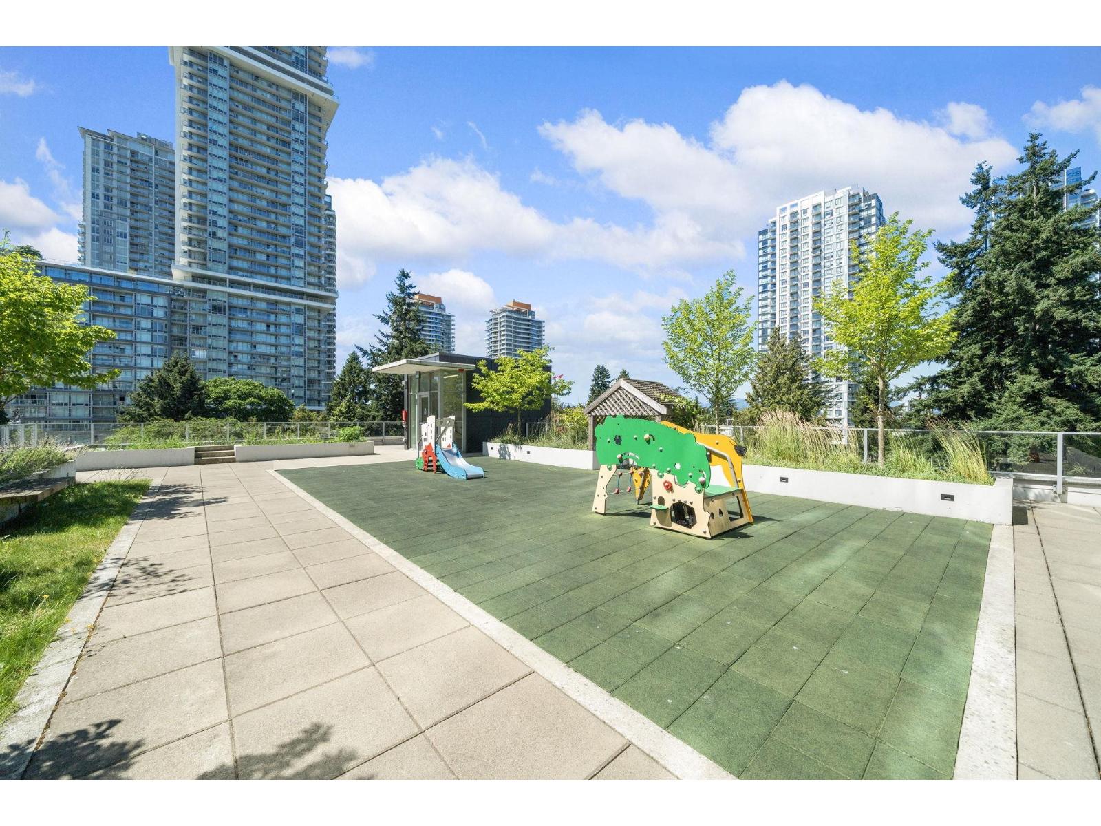 2102 13438 Central Avenue, Surrey, British Columbia  V3T 0N2 - Photo 39 - R3078418