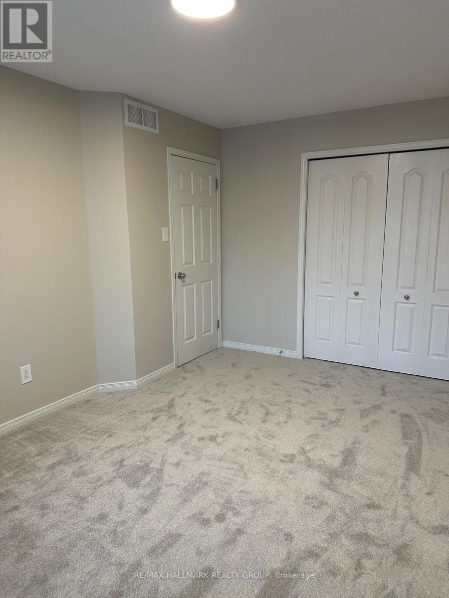 252 Badgeley Avenue, Ottawa, Ontario  K2T 0A7 - Photo 18 - X12688582