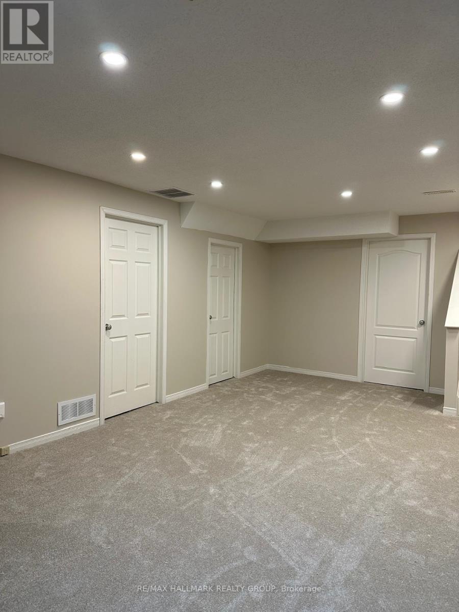 252 Badgeley Avenue, Ottawa, Ontario  K2T 0A7 - Photo 22 - X12688582