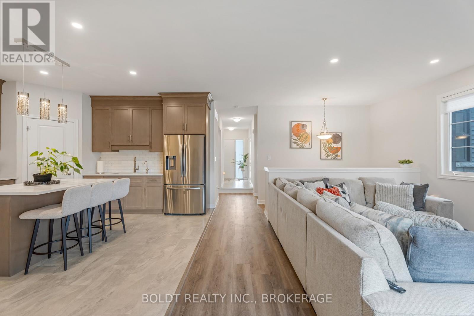 80 SUMMERSIDES BOULEVARD, Pelham, Ontario