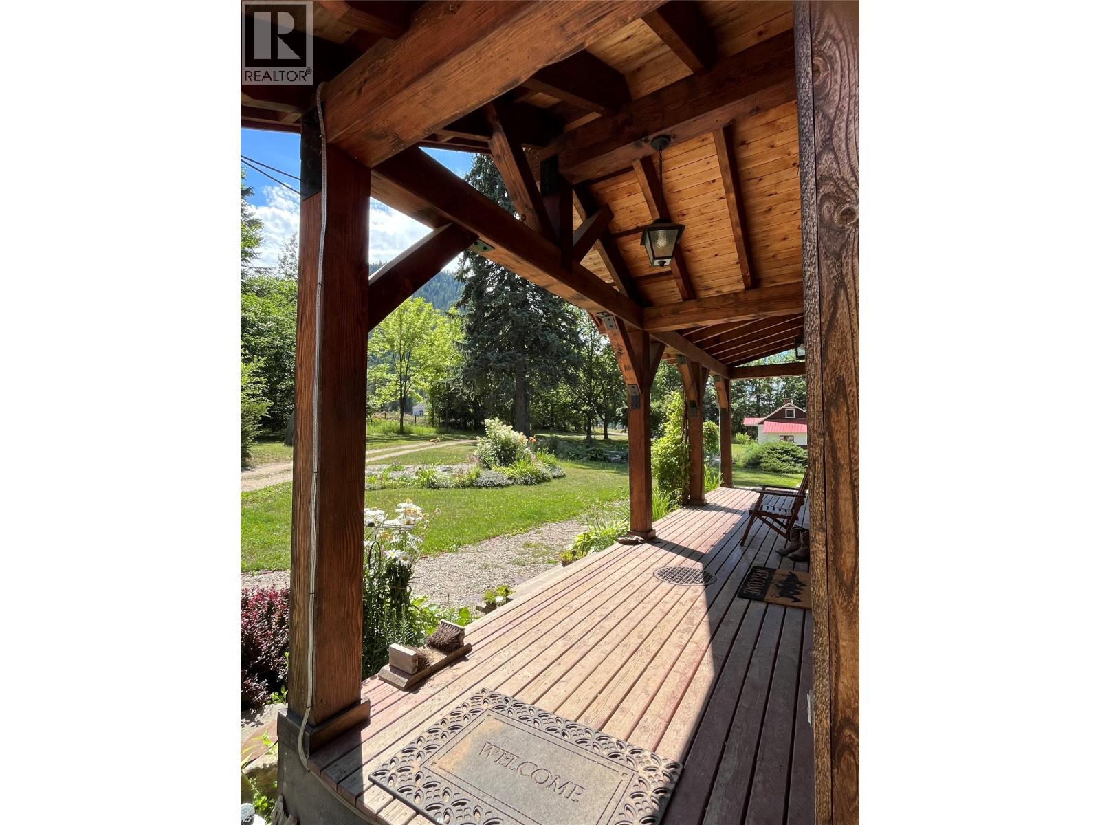 3371 Highway 3b, Fruitvale, British Columbia  V0G 1L1 - Photo 31 - 10372232