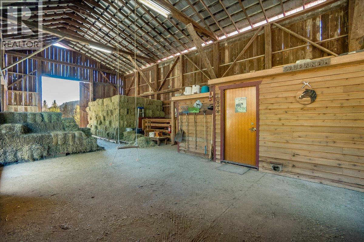 3371 Highway 3b, Fruitvale, British Columbia  V0G 1L1 - Photo 50 - 10372232