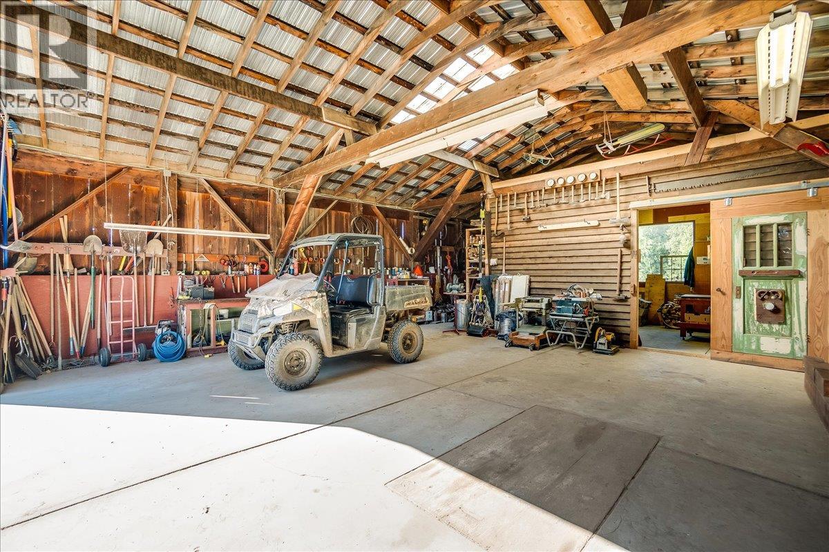 3371 Highway 3b, Fruitvale, British Columbia  V0G 1L1 - Photo 62 - 10372232