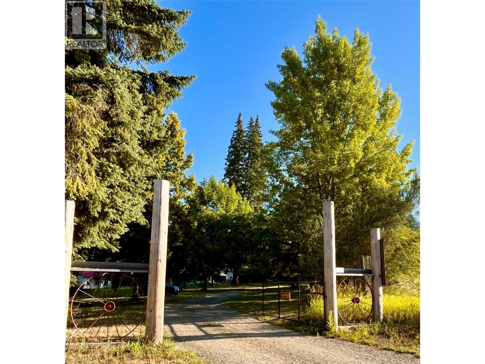 3371 Highway 3b, Fruitvale, British Columbia  V0G 1L1 - Photo 88 - 10372232