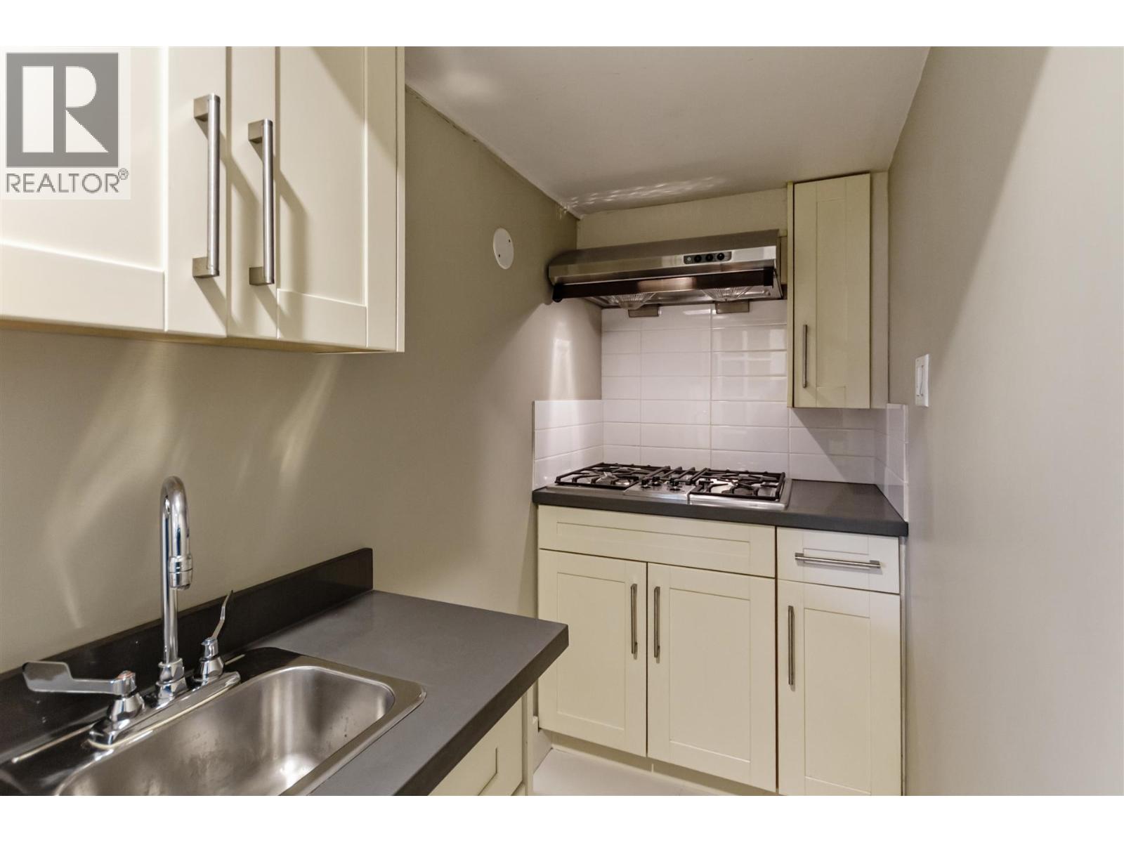 1995 Sasamat Place, Vancouver, British Columbia  V6R 4A3 - Photo 9 - R3078360