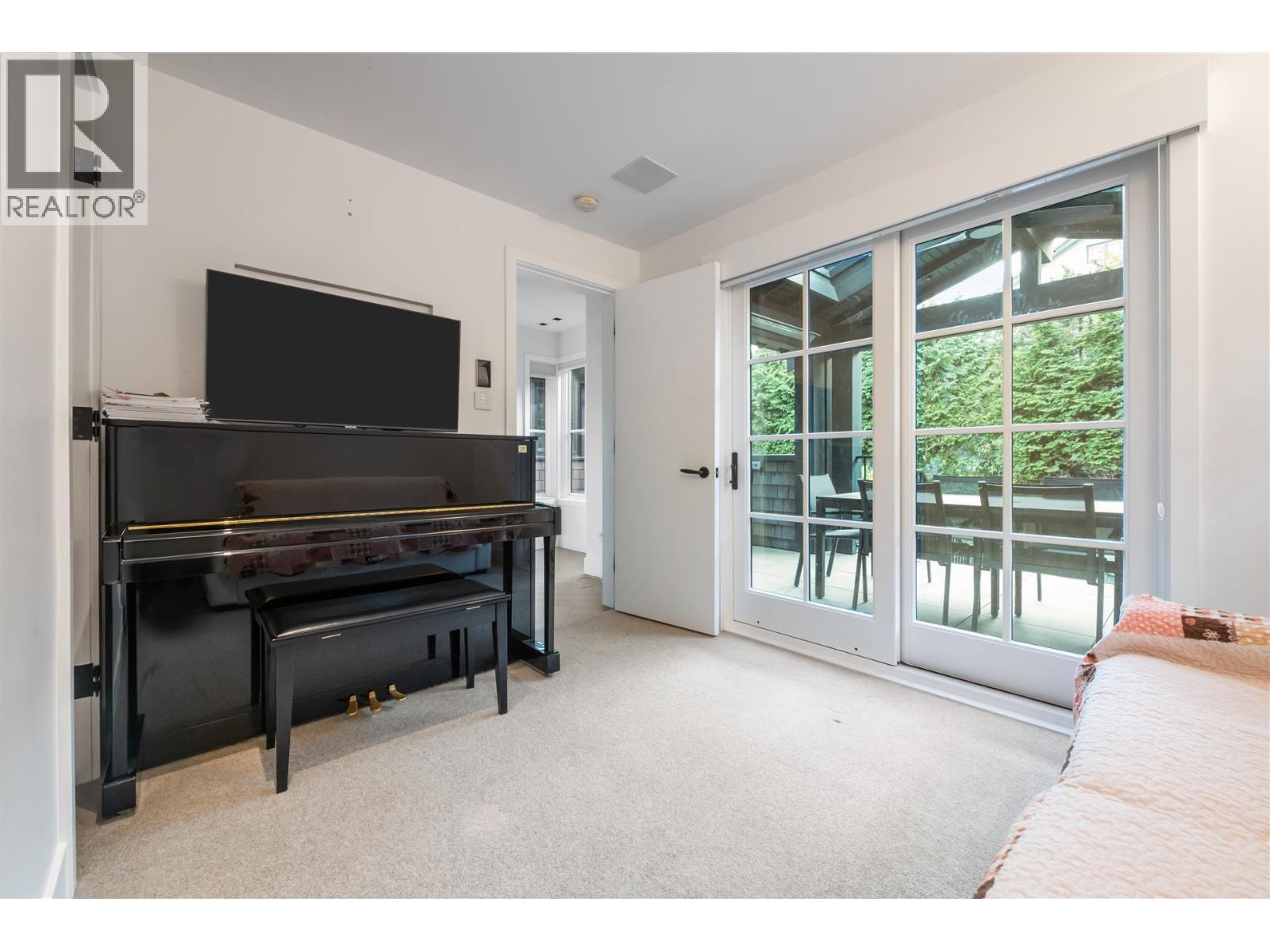 4546 Langara Avenue, Vancouver, British Columbia  V6R 1C8 - Photo 9 - R3078373