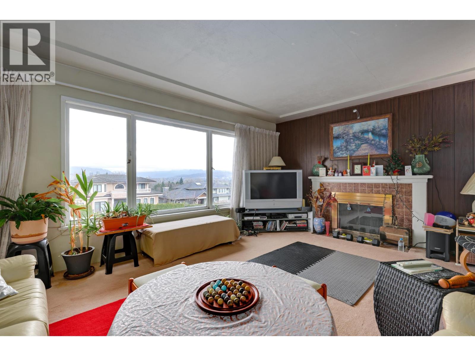 4144 Price Crescent, Burnaby, British Columbia  V5G 2N1 - Photo 3 - R3078383