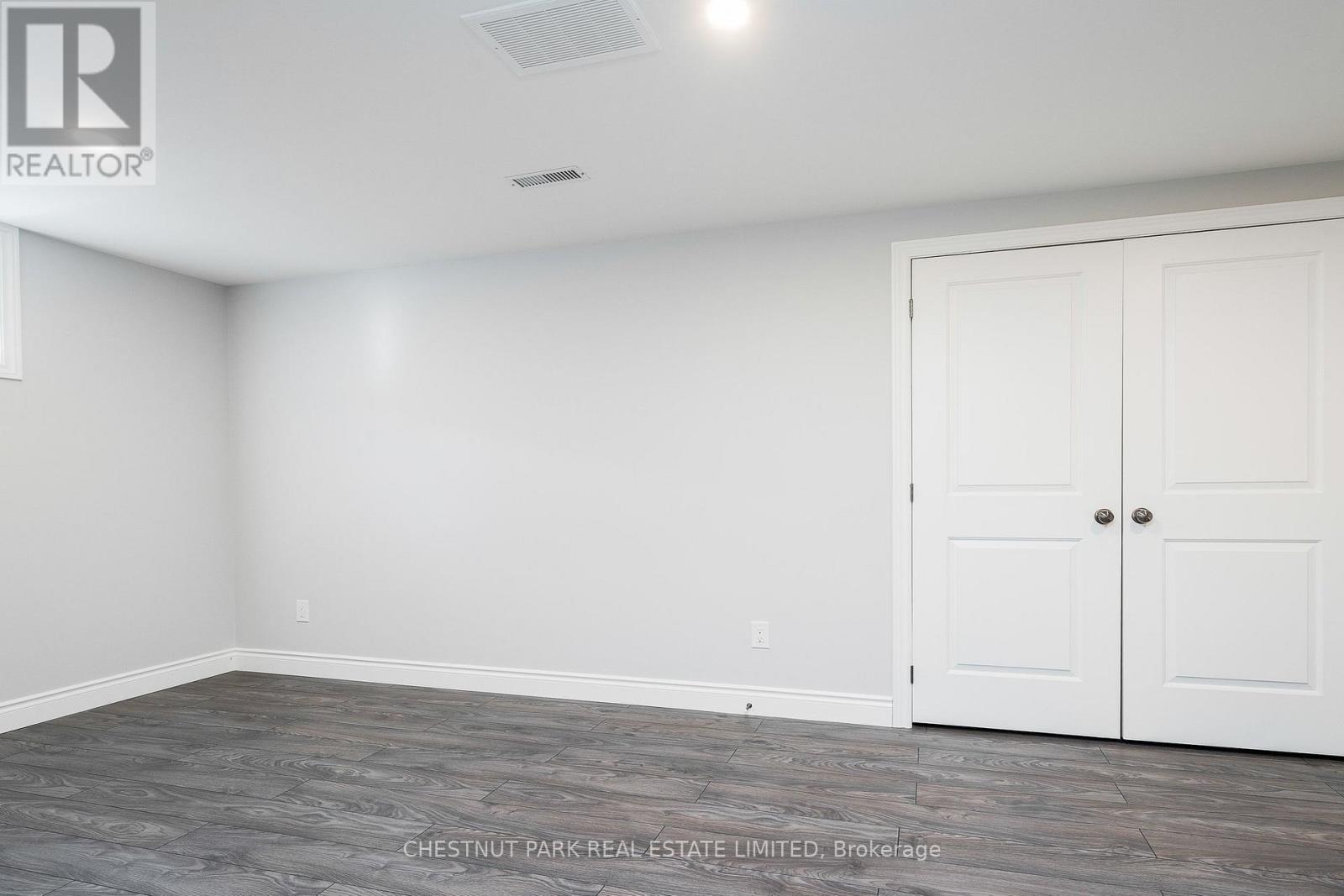 15 Patchell Court, Springwater, Ontario  L0L 1P0 - Photo 28 - S12688166